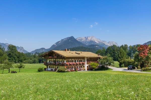 Mehr zu Gästehaus Gröllehen