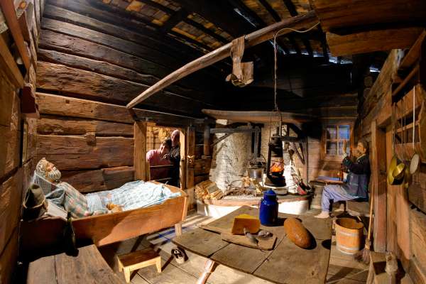 Mehr zu Enzianbrennerei Grassl